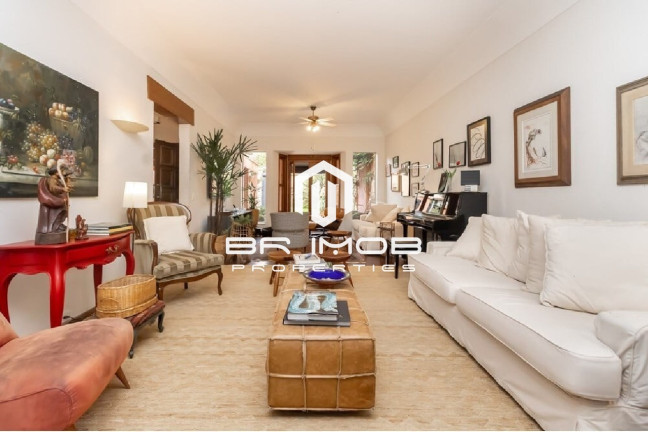 Imagem Casa com 4 Quartos à Venda, 300 m² em Moema - São Paulo Imagem Casa com 4 Quartos à Venda, 300 m² em Moema - São Paulo