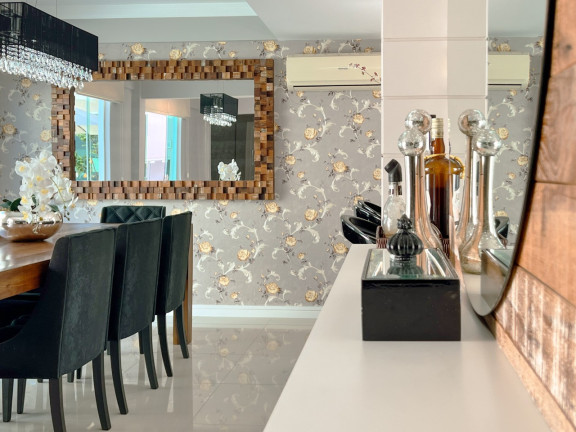 Imagem Casa com 4 Quartos à Venda, 290 m² em Estreito - Florianópolis