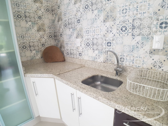 Imagem Casa com 3 Quartos à Venda, 314 m² em Floresta - Joinville Imagem Casa com 3 Quartos à Venda, 314 m² em Floresta - Joinville