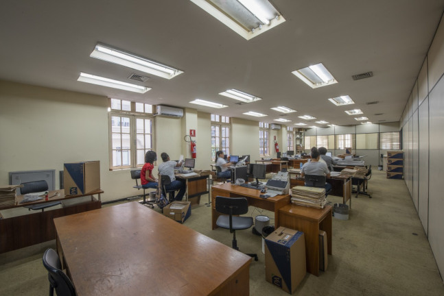 Imóvel Comercial à Venda, 1.254 m² em Comércio - Salvador