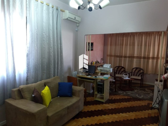 Imagem Casa com 3 Quartos à Venda, em Centro - Santa Maria Imagem Casa com 3 Quartos à Venda, em Centro - Santa Maria