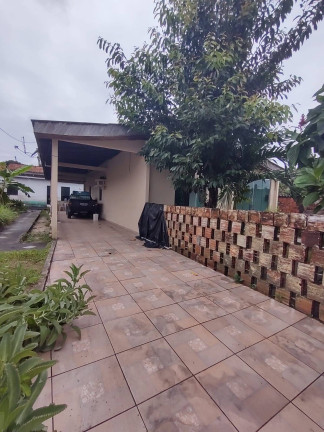 Imagem Casa com 3 Quartos à Venda, 450 m² em Flores - Manaus Imagem Casa com 3 Quartos à Venda, 450 m² em Flores - Manaus
