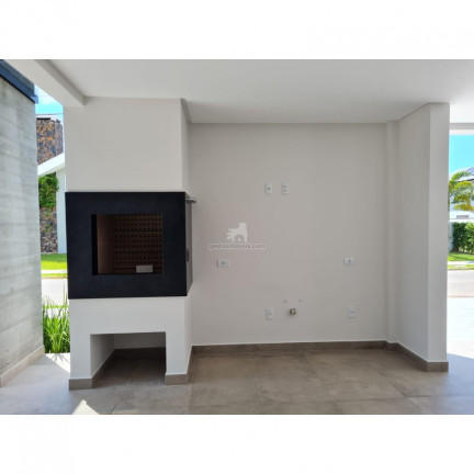 Imagem Casa com 4 Quartos à Venda, 286 m² em Santa Regina - Camboriú