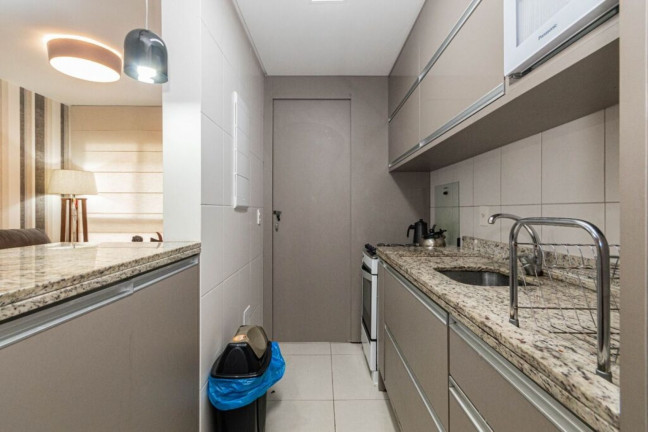 Imagem Imóvel com 2 Quartos à Venda, 66 m² em Auxiliadora - Porto Alegre Imagem Imóvel com 2 Quartos à Venda, 66 m² em Auxiliadora - Porto Alegre