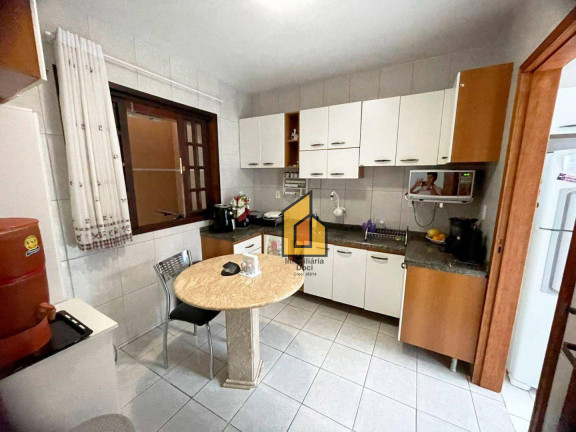 Imagem Sobrado com 4 Quartos à Venda, 120 m² em Iguaçu - Araucária