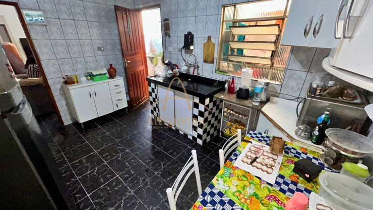 Imagem Casa com 3 Quartos à Venda, 270 m² em Presidente Altino - Osasco Imagem Casa com 3 Quartos à Venda, 270 m² em Presidente Altino - Osasco