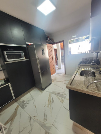 Imagem Casa com 4 Quartos à Venda, 180 m² em Recreio Ipitanga - Lauro De Freitas Imagem Casa com 4 Quartos à Venda, 180 m² em Recreio Ipitanga - Lauro De Freitas