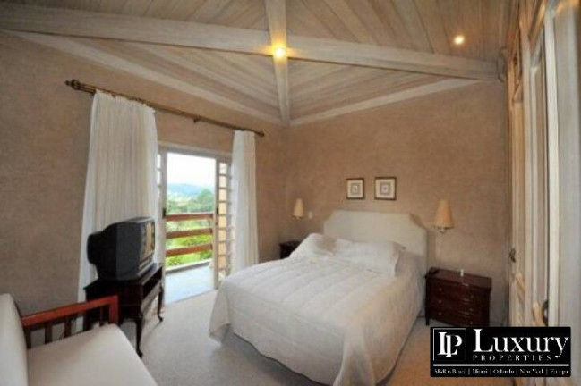 Imagem Casa com 6 Quartos à Venda, 400 m² em Capivari - Campos Do Jordão Imagem Casa com 6 Quartos à Venda, 400 m² em Capivari - Campos Do Jordão