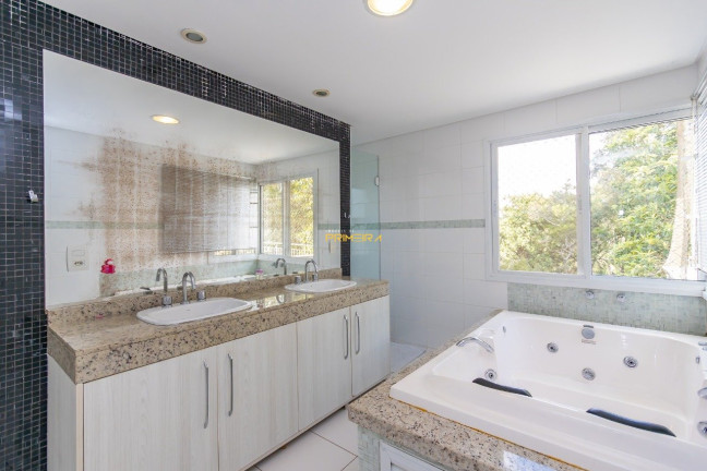 Imagem Casa com 5 Quartos à Venda, 4.850 m² em Augusta - Curitiba