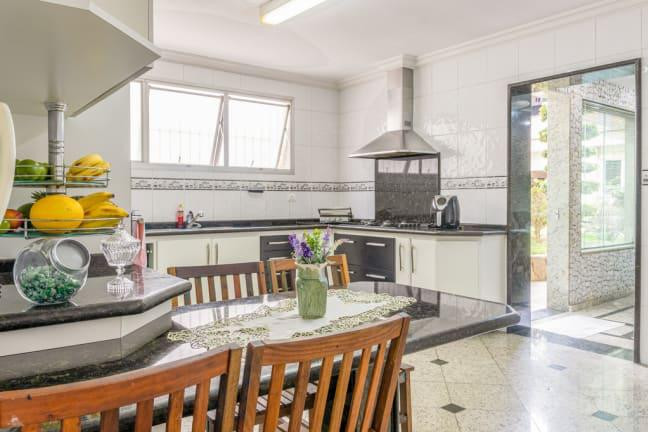 Imagem Casa com 3 Quartos à Venda, 470 m² em Vila Carrão - São Paulo