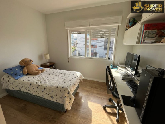 Imagem Casa com 3 Quartos à Venda, 320 m² em Três Vendas - Pelotas