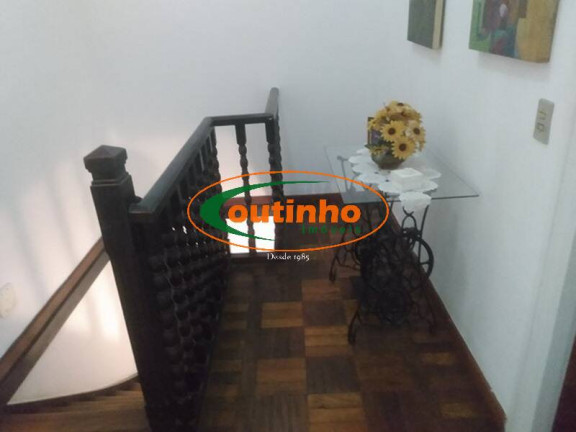 Imagem Casa com 4 Quartos à Venda, 226 m² em Tijuca - Rio De Janeiro Imagem Casa com 4 Quartos à Venda, 226 m² em Tijuca - Rio De Janeiro