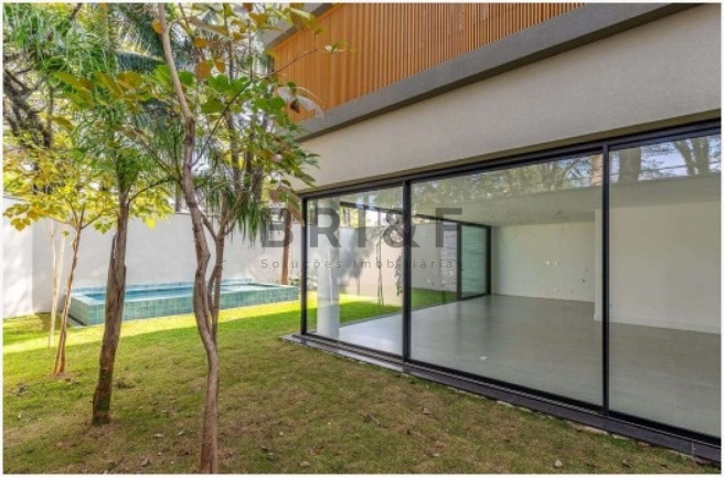 Imagem Casa com 5 Quartos à Venda, 869 m² em Brooklin - São Paulo Imagem Casa com 5 Quartos à Venda, 869 m² em Brooklin - São Paulo