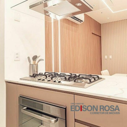 Imagem Apartamento com 3 Quartos à Venda, 102 m² em Centro - Florianópolis Imagem Apartamento com 3 Quartos à Venda, 102 m² em Centro - Florianópolis