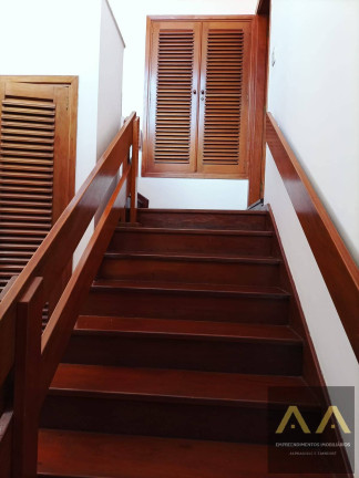 Imagem Casa com 3 Quartos à Venda, 300 m² em Alphaville - Barueri