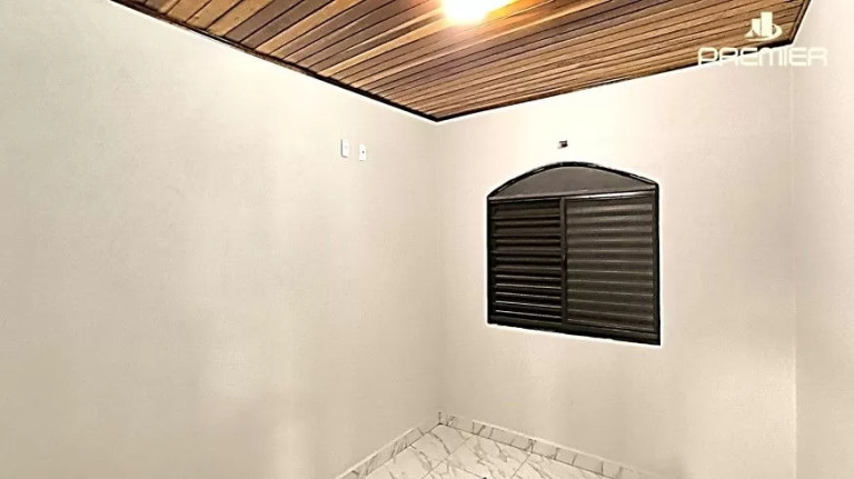 Imagem Casa com 3 Quartos para Alugar, 85 m² em Ivoturucaia - Jundiaí