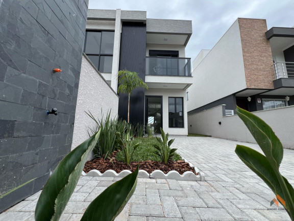 Imagem Casa com 3 Quartos à Venda, 126 m²