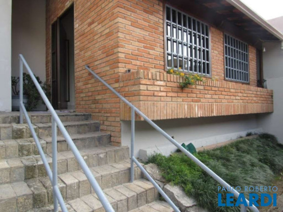 Imagem Sobrado com 9 Quartos à Venda, 250 m² em Centro - Santo André Imagem Sobrado com 9 Quartos à Venda, 250 m² em Centro - Santo André