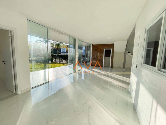 Imagem Casa com 3 Quartos à Venda, 212 m² em Rio Vermelho - Florianópolis Imagem Casa com 3 Quartos à Venda, 212 m² em Rio Vermelho - Florianópolis
