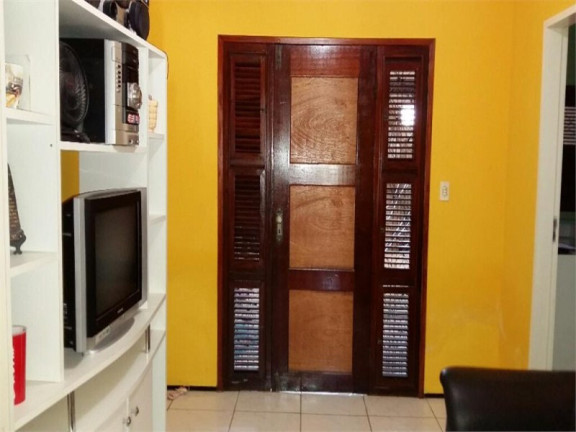 Imagem Imóvel com 4 Quartos à Venda, 150 m² em Siqueira - Fortaleza Imagem Imóvel com 4 Quartos à Venda, 150 m² em Siqueira - Fortaleza