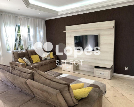 Imagem Sobrado com 3 Quartos à Venda, 279 m² em Jardim Das Palmeiras - Valinhos Imagem Sobrado com 3 Quartos à Venda, 279 m² em Jardim Das Palmeiras - Valinhos