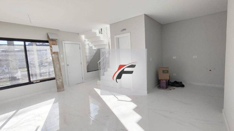 Imagem Sobrado com 3 Quartos à Venda, 152 m² em água Verde - Curitiba Imagem Sobrado com 3 Quartos à Venda, 152 m² em água Verde - Curitiba