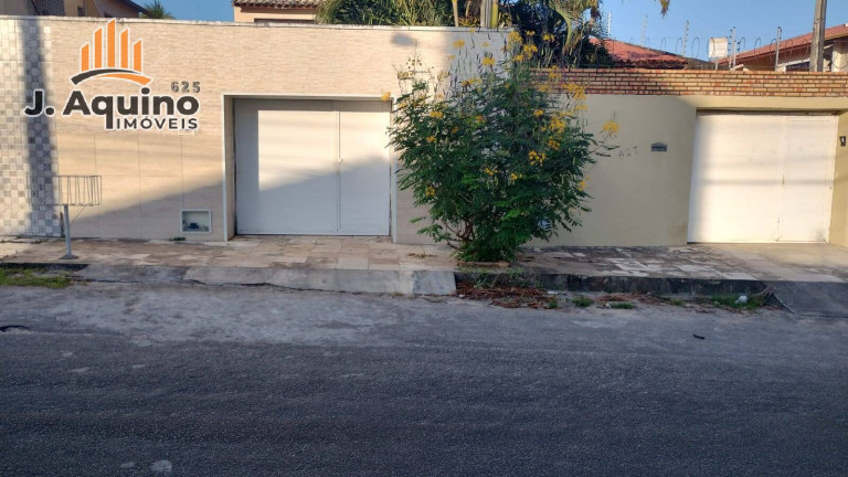 Imagem Casa com 3 Quartos à Venda, em Sapiranga - Fortaleza Imagem Casa com 3 Quartos à Venda, em Sapiranga - Fortaleza