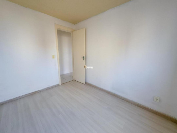 Imagem Imóvel com 2 Quartos à Venda, 43 m² em Jardim Betania - Cachoeirinha Imagem Imóvel com 2 Quartos à Venda, 43 m² em Jardim Betania - Cachoeirinha