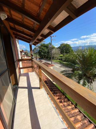 Imagem Casa com 3 Quartos à Venda, 351 m² em Pontal De Santa Marina - Caraguatatuba