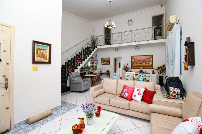 Imagem Casa com 4 Quartos à Venda, 575 m² em Encruzilhada - Santos Imagem Casa com 4 Quartos à Venda, 575 m² em Encruzilhada - Santos