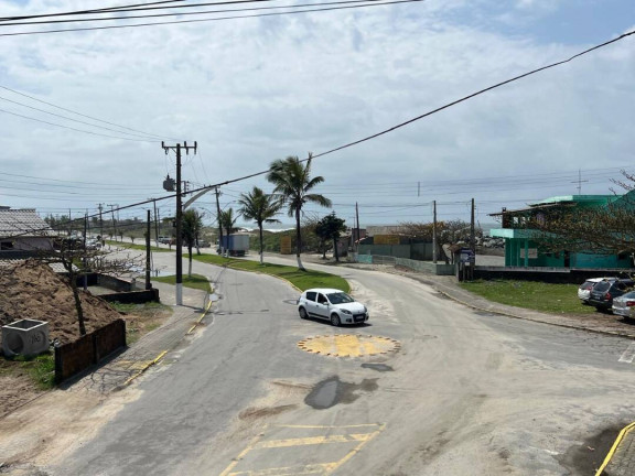 Imagem Casa com 9 Quartos à Venda, 450 m² em Centro - Balneário Barra Do Sul Imagem Casa com 9 Quartos à Venda, 450 m² em Centro - Balneário Barra Do Sul