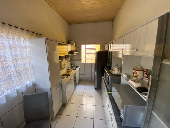 Imagem Sobrado com 3 Quartos à Venda, 200 m² em Niterói - Canoas Imagem Sobrado com 3 Quartos à Venda, 200 m² em Niterói - Canoas