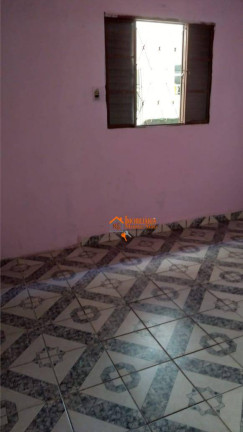 Imagem Sobrado com 6 Quartos à Venda, 270 m² em Cidade Soberana - Guarulhos Imagem Sobrado com 6 Quartos à Venda, 270 m² em Cidade Soberana - Guarulhos