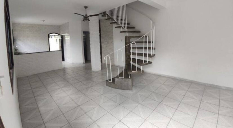 Imagem Casa com 2 Quartos à Venda, 100 m² em Suarão - Itanhaém Imagem Casa com 2 Quartos à Venda, 100 m² em Suarão - Itanhaém