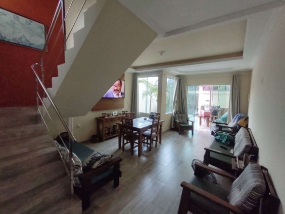 Imagem Casa com 4 Quartos à Venda, 225 m² em Jardim Flamboyant - Cabo Frio Imagem Casa com 4 Quartos à Venda, 225 m² em Jardim Flamboyant - Cabo Frio