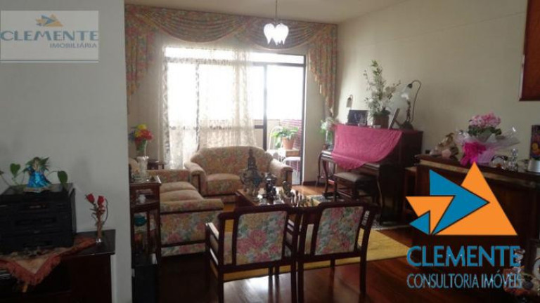 Imagem Apartamento com 4 Quartos à Venda, 135 m² em Lourdes - Belo Horizonte Imagem Apartamento com 4 Quartos à Venda, 135 m² em Lourdes - Belo Horizonte