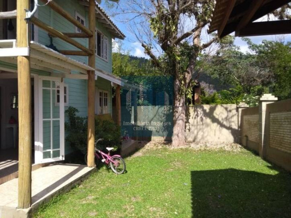 Imagem Casa com 2 Quartos à Venda, 450 m² em Rio Vermelho - Florianópolis