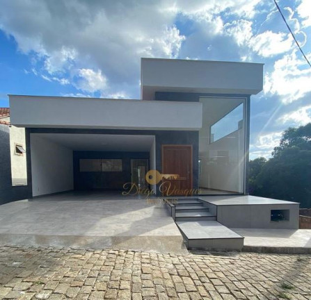 Casa com 3 Quartos à Venda, 300 m² em Albuquerque - Teresópolis