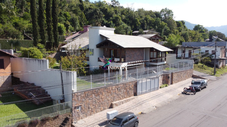 Imagem Casa com 3 Quartos à Venda, 217 m² em Centro - Três Coroas Imagem Casa com 3 Quartos à Venda, 217 m² em Centro - Três Coroas