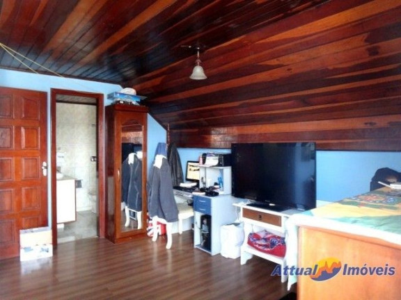 Imagem Casa com 4 Quartos à Venda, 233 m² em Fazendinha - Teresópolis Imagem Casa com 4 Quartos à Venda, 233 m² em Fazendinha - Teresópolis