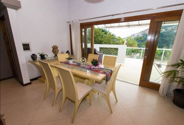 Imagem Casa com 3 Quartos à Venda, 530 m² em Várzea - Teresópolis Imagem Casa com 3 Quartos à Venda, 530 m² em Várzea - Teresópolis