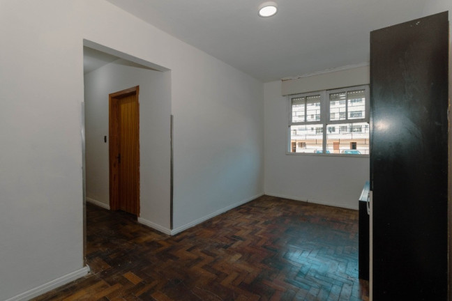 Imagem Imóvel com 2 Quartos à Venda, em Petrópolis - Porto Alegre Imagem Imóvel com 2 Quartos à Venda, em Petrópolis - Porto Alegre