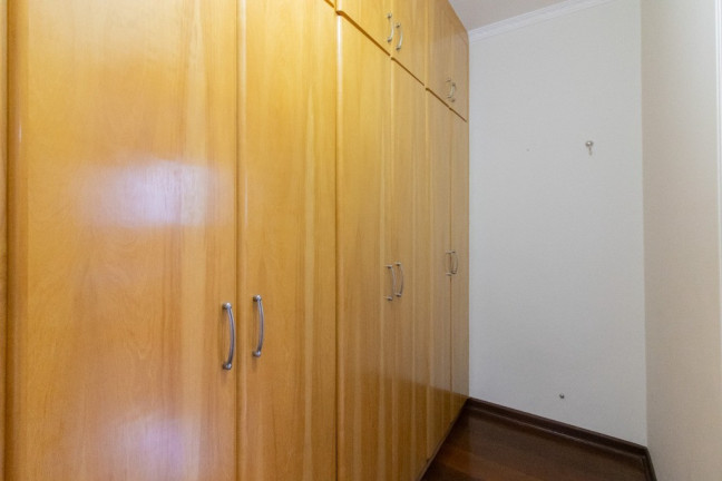 Imagem Casa com 4 Quartos à Venda, em Vila Galvão - Guarulhos Imagem Casa com 4 Quartos à Venda, em Vila Galvão - Guarulhos