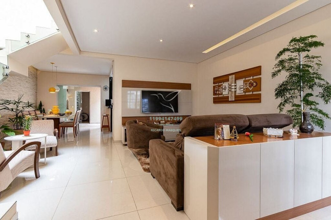 Casa com 3 Quartos à Venda, 190 m² em Parque Imperial - São Paulo