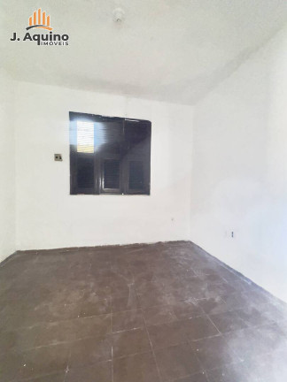 Imagem Casa com 4 Quartos à Venda, 174 m² em Fátima - Fortaleza