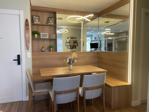 Imagem Imóvel com 2 Quartos à Venda, 72 m² em Bacacheri - Curitiba