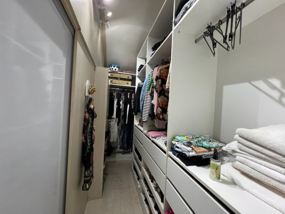 Imagem Casa com 2 Quartos à Venda, 100 m² em Rio Branco - Canoas Imagem Casa com 2 Quartos à Venda, 100 m² em Rio Branco - Canoas