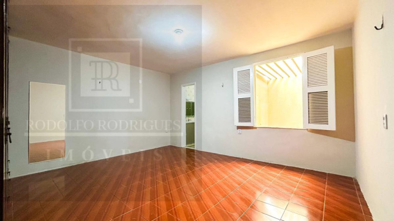 Imagem Casa com 3 Quartos à Venda, 210 m² em Presidente Kennedy - Fortaleza