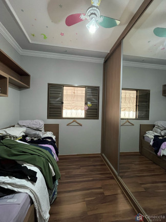 Imagem Casa com 3 Quartos à Venda, 190 m² em Alto Limoeiro - Patos De Minas
