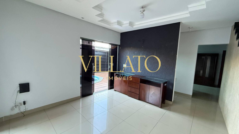 Imagem Casa com 3 Quartos para Alugar, 220 m² em Jardim Clarissa - Goiânia Imagem Casa com 3 Quartos para Alugar, 220 m² em Jardim Clarissa - Goiânia